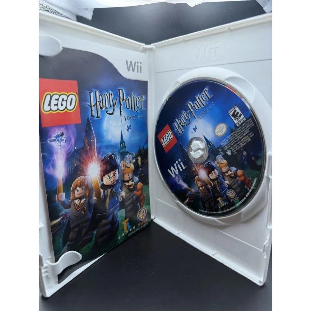 LEGO Harry Potter: Years 1-4 (Nintendo Wii, 2010) Complete